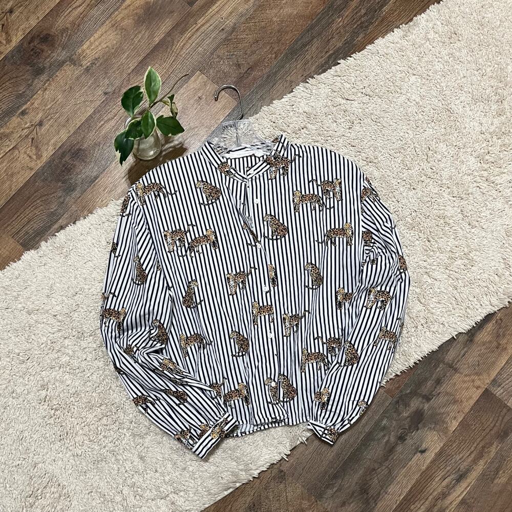 ZARA Trafulac Small Navy Blue White Striped Leoaprd Print Button Down Crop Top